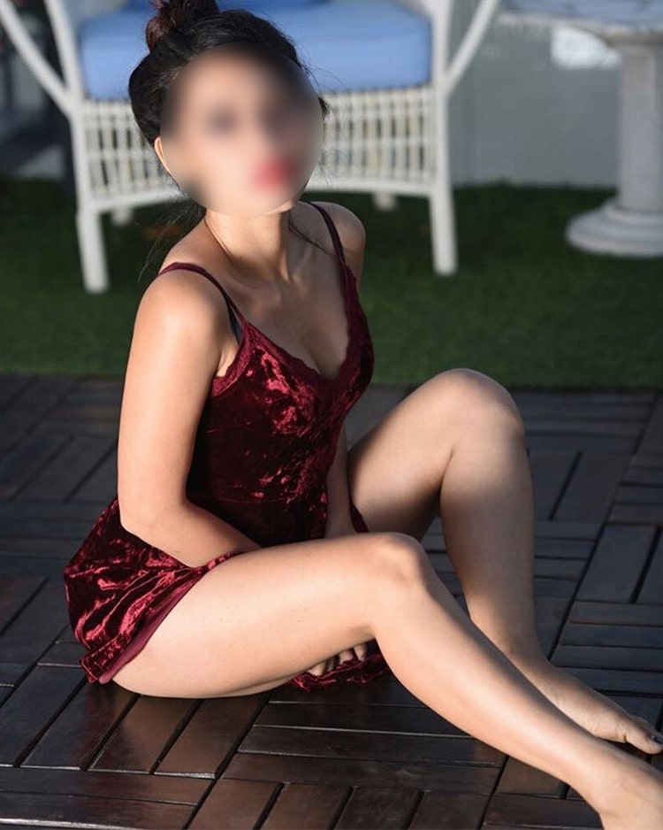 Mona Housewife Escorts Photo